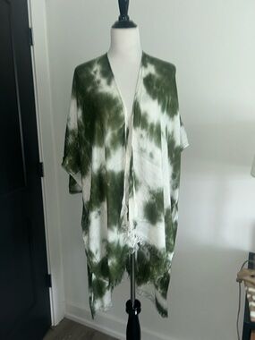 New Raj dark Green and White Tie-Dye boho Kimono one of a kind flowy design